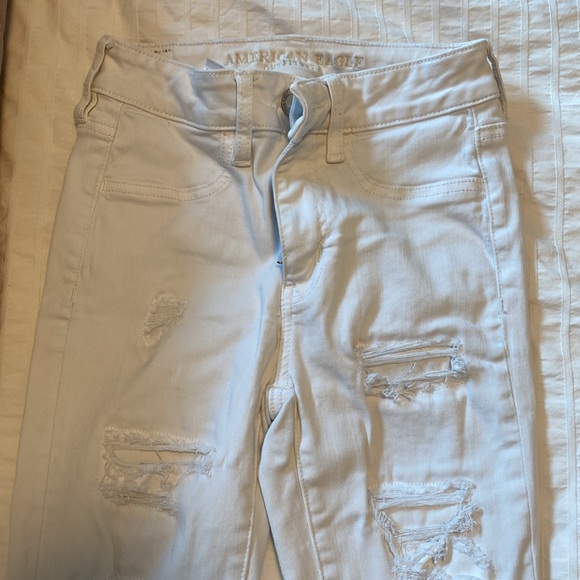 American eagle white distressed jeggings - Picture 2 of 3